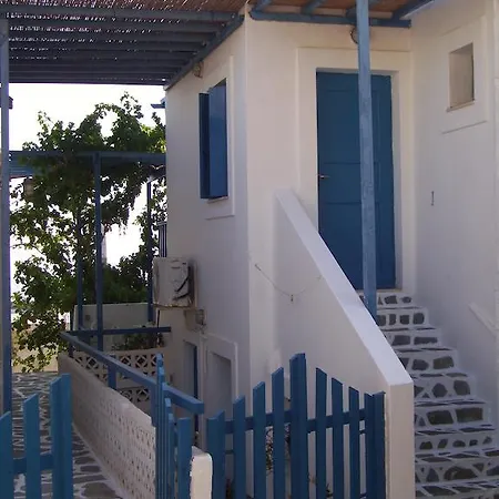Niki Apartment *